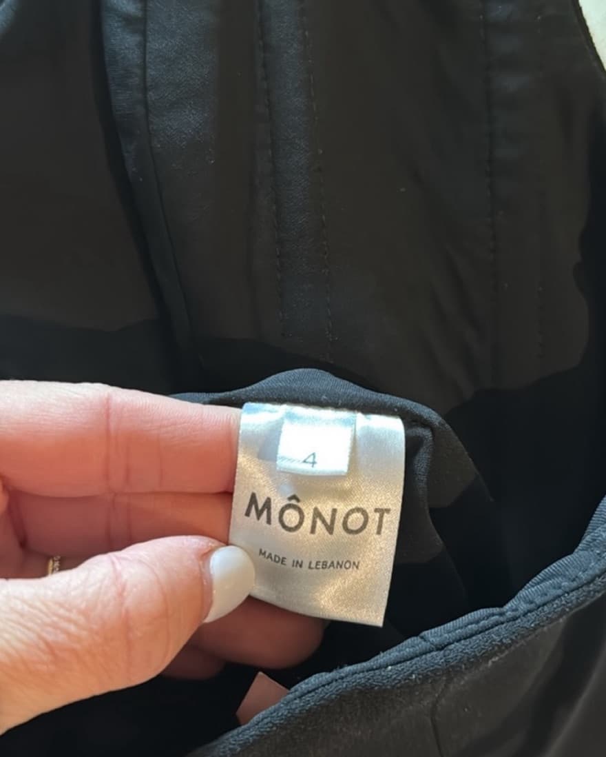Monot Size 4 Gown - Image 4