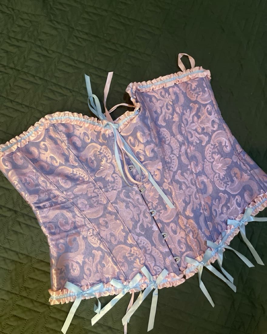 Elegant Lavender Corset — Fits Big 🍒!  - Image 1