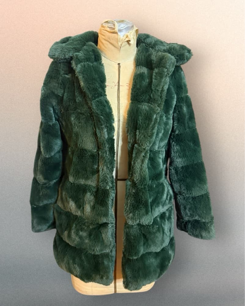Eilly Bazar Green Faux Fur Jacket - Image 1