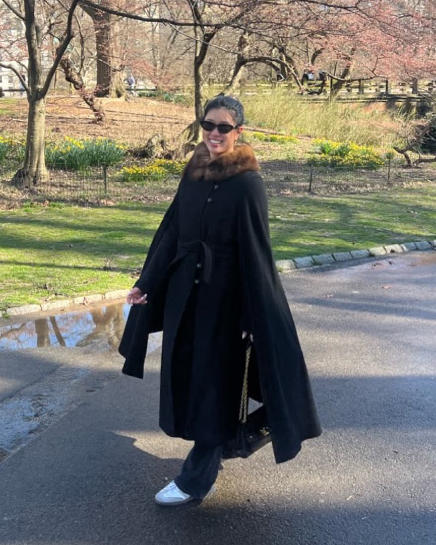 Vintage Black Fur Collar Wool Cape Coat  - Image 3