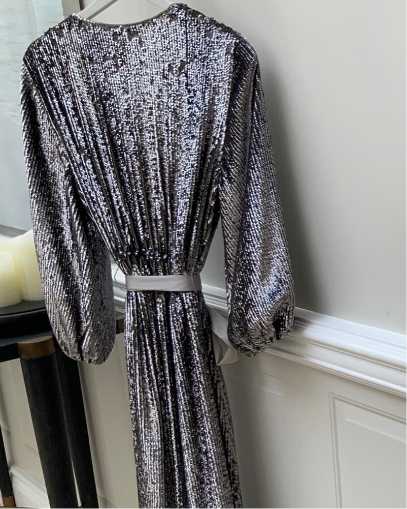 Shimmering Sequined Wrap Dress - Image 2