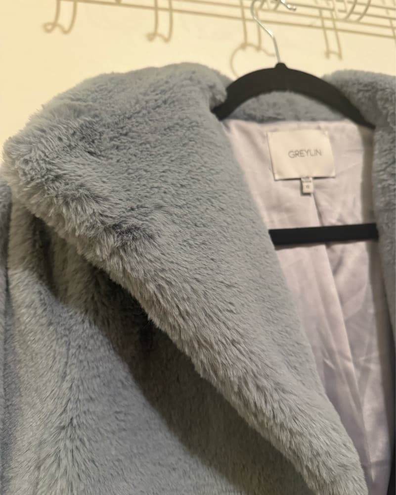 Cozy Blue-gray Faux Fur Jacket - Image 2