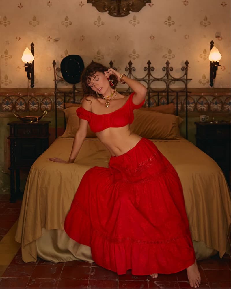 Adeirlina Vesper Red Matching Set - Image 1