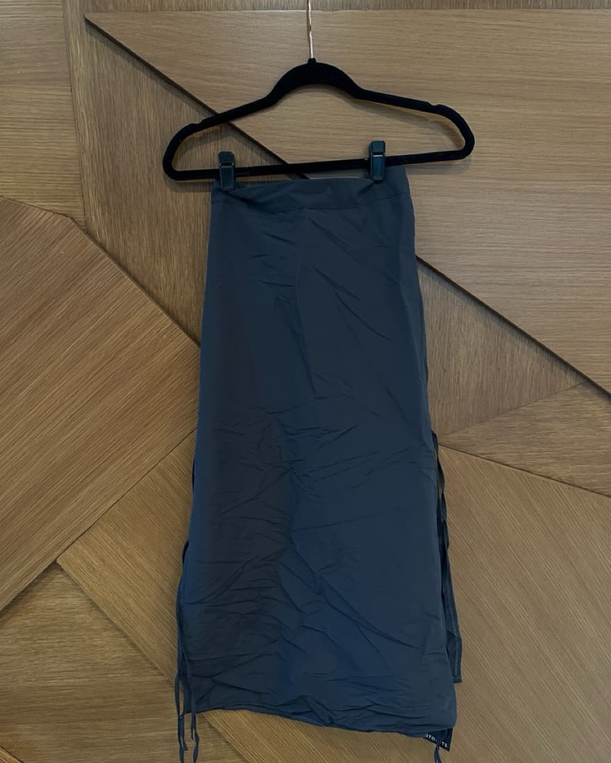 Black Sunyside Strap Skirt - Image 3