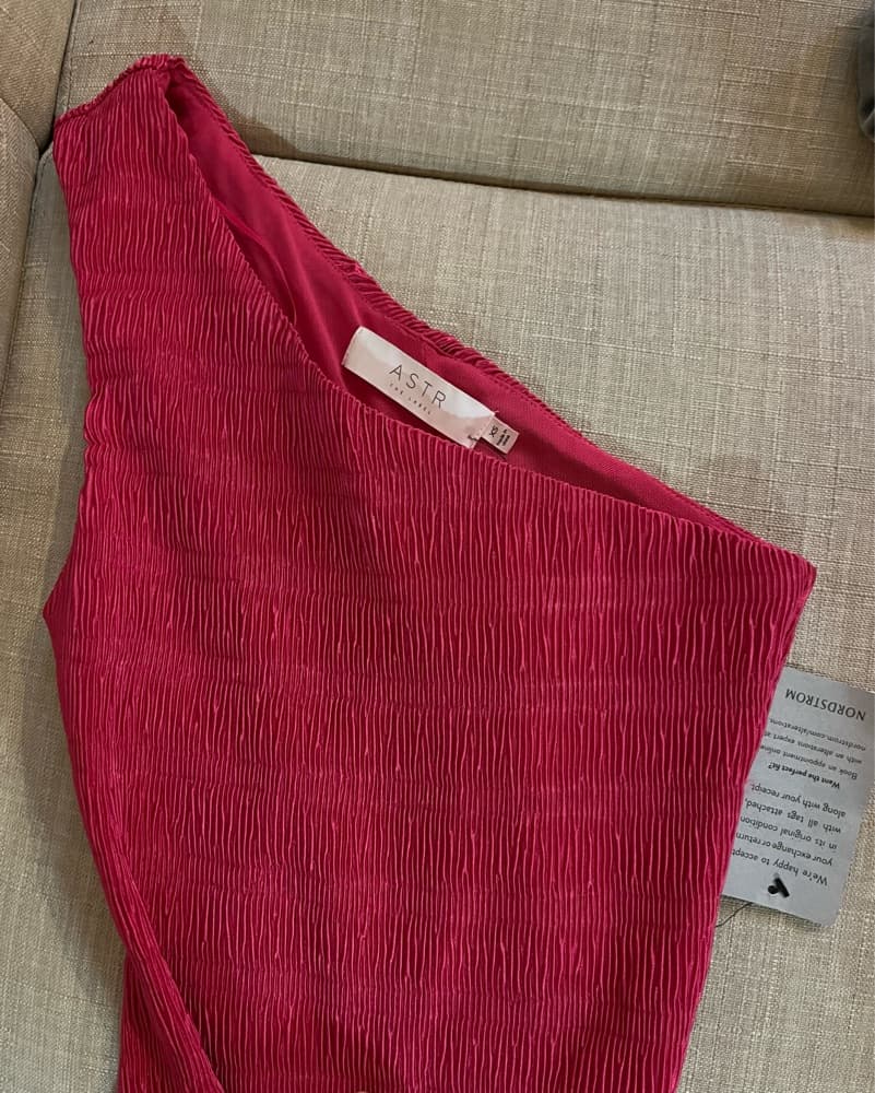 Hot Pink Single Shoulder Dress! - Image 5