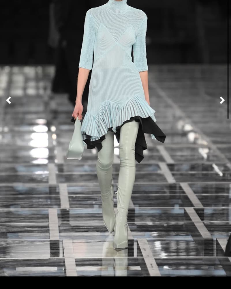 Givenchy Stretch Runway Party Dress SZ.4 - Image 1
