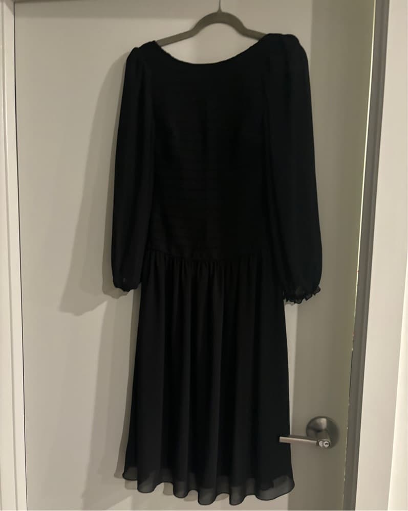 Elegant Black Chiffon Midi Dress  - Image 1