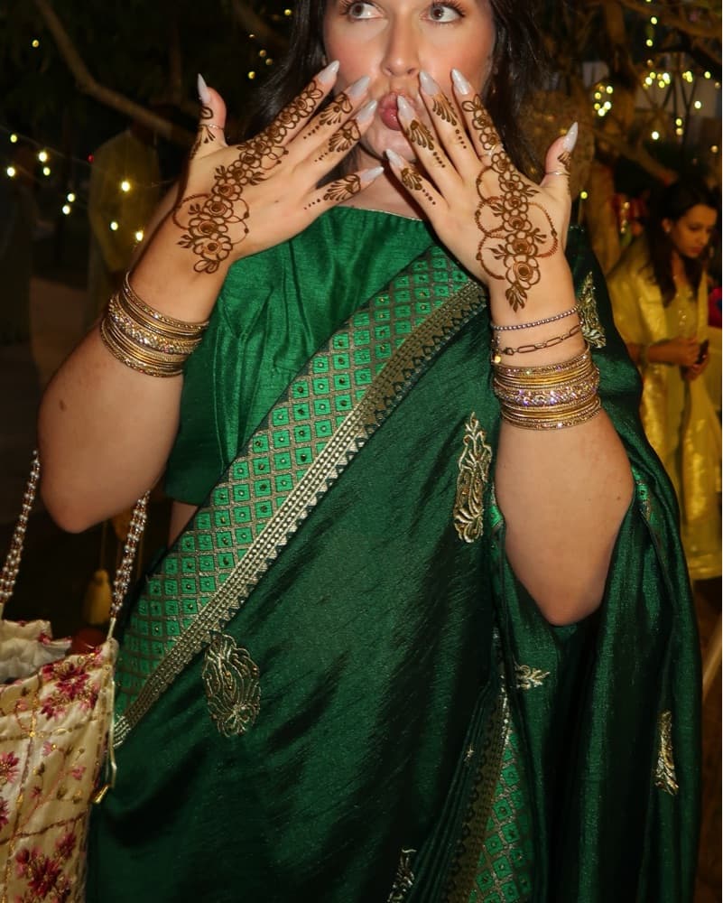 Emerald Green Saree - Image 2