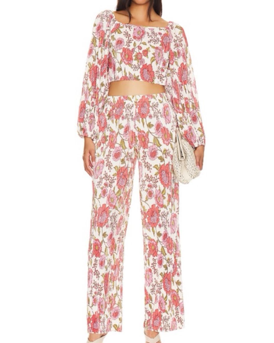 Steve Madden Vintage Rose Matching Set  - Image 1