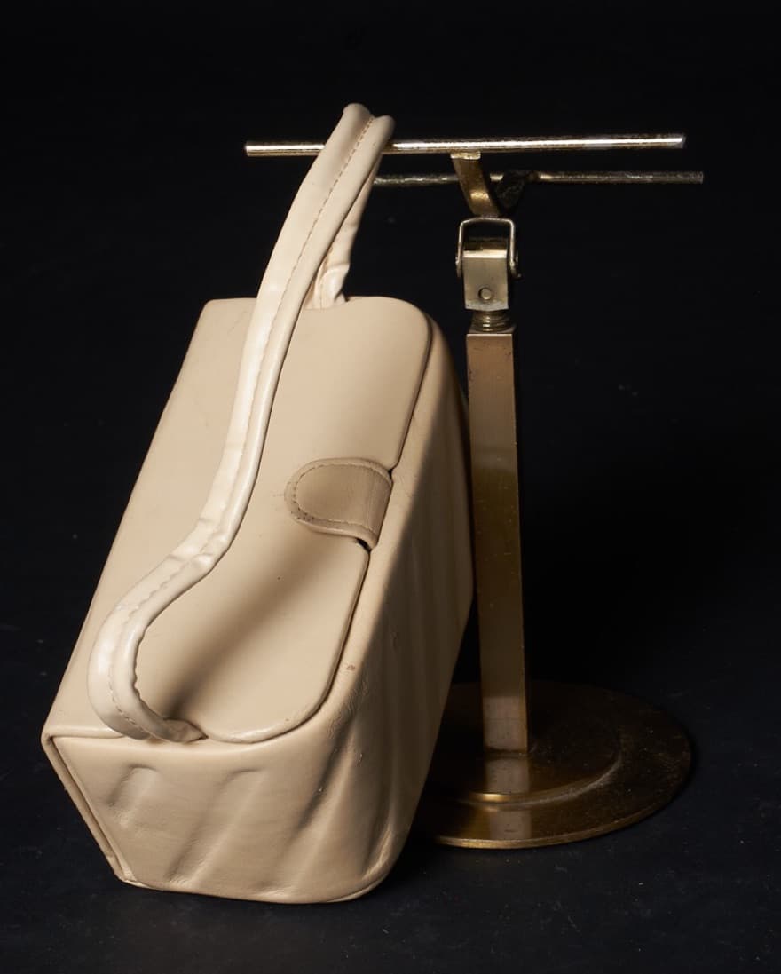 1950s Beige Box Purse  - Image 1