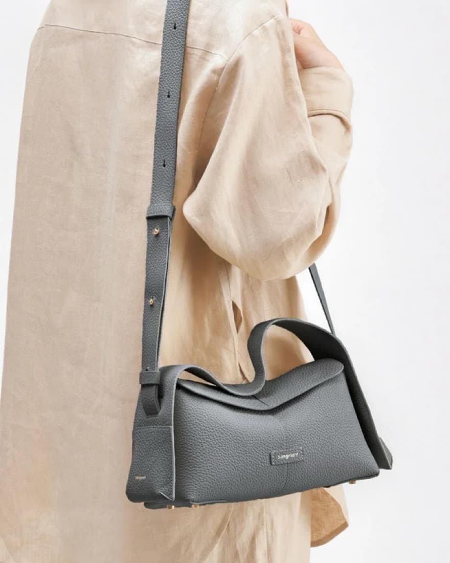 Songmont grey shoulder/crossbody bag  - Image 3