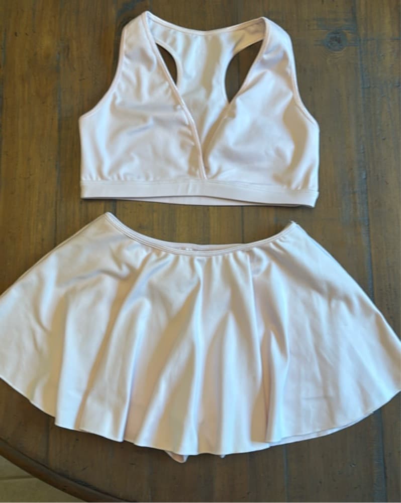 Frankies Bikinis Active Crop And Skort - Image 2