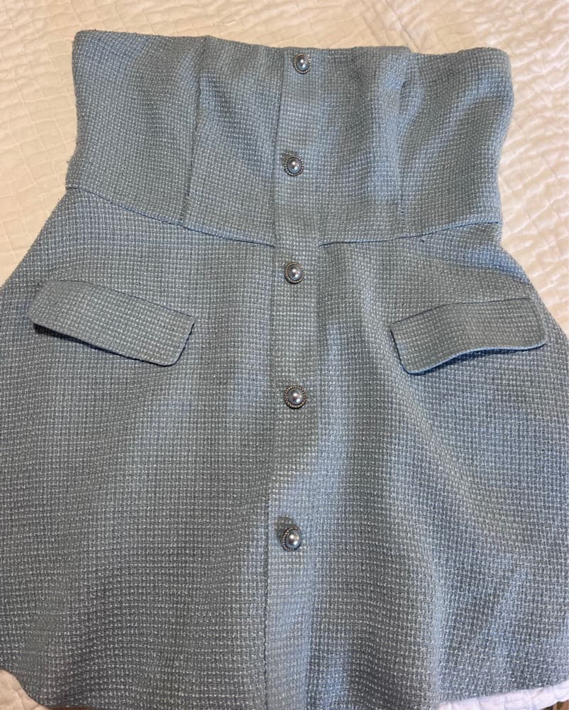Revolve Stylish Sleeveless Mini Dress - Image 2