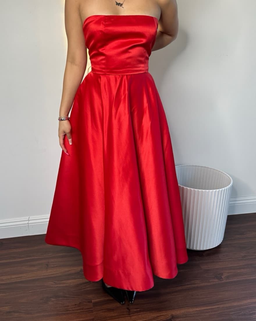 Classic Red Strapless Dress   - Image 3