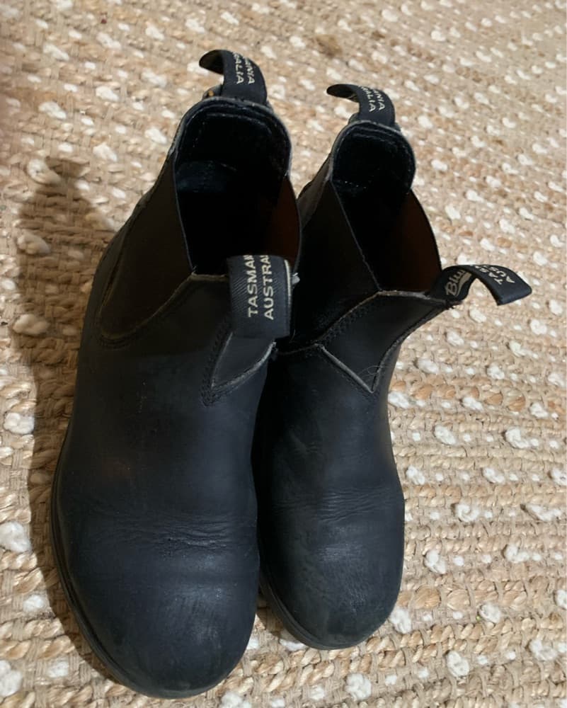 Black Blundstone Chelsea Boots  - Image 2