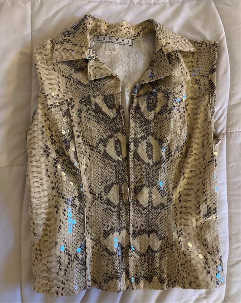 Stylish Snake Print Sequin Vest - Image 1