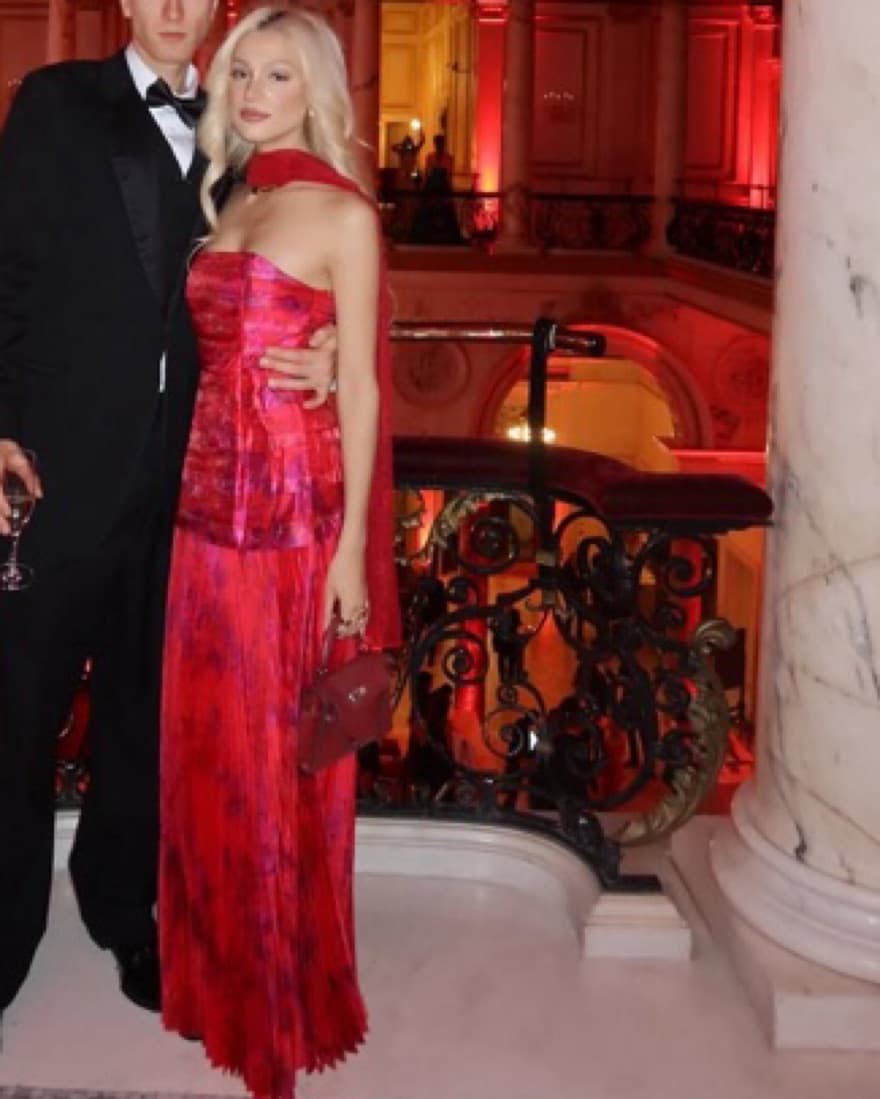 Alluring Crimson Gala Gown - Image 2