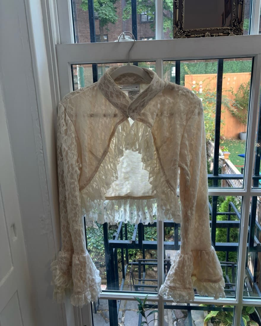 White Lace Renaissance Bolero - Image 1