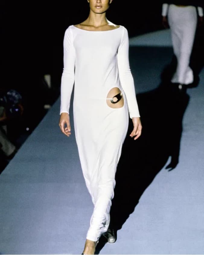 Iconic F/W 1996 Tom Ford Gucci Gown - Image 4