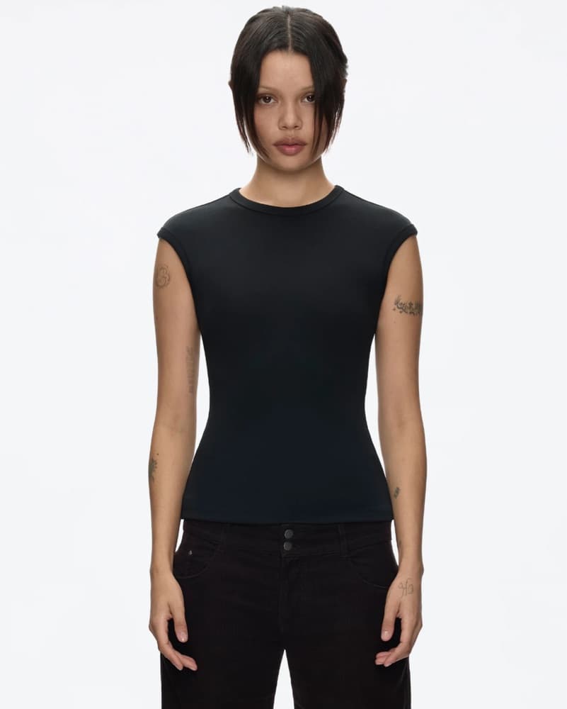 TANK AIR Corner Tee in Black - Image 1