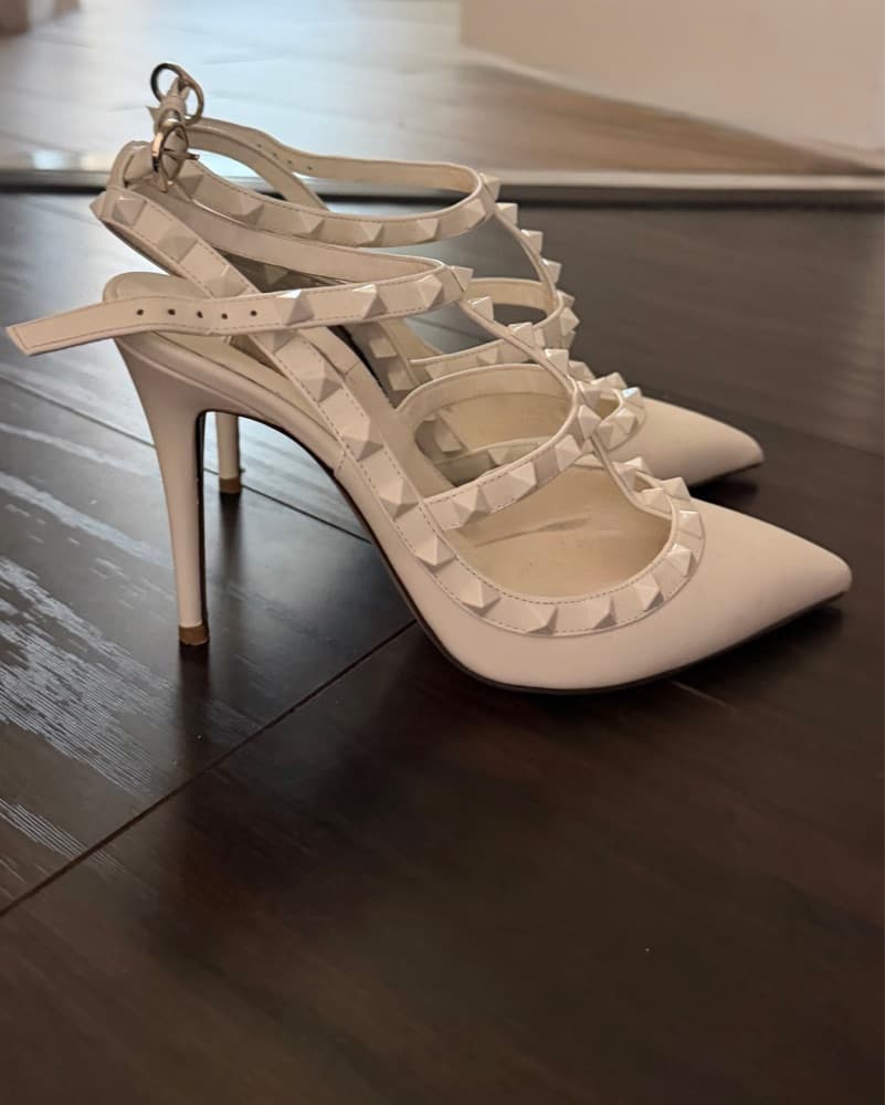 Valentino rockstuds - Image 1