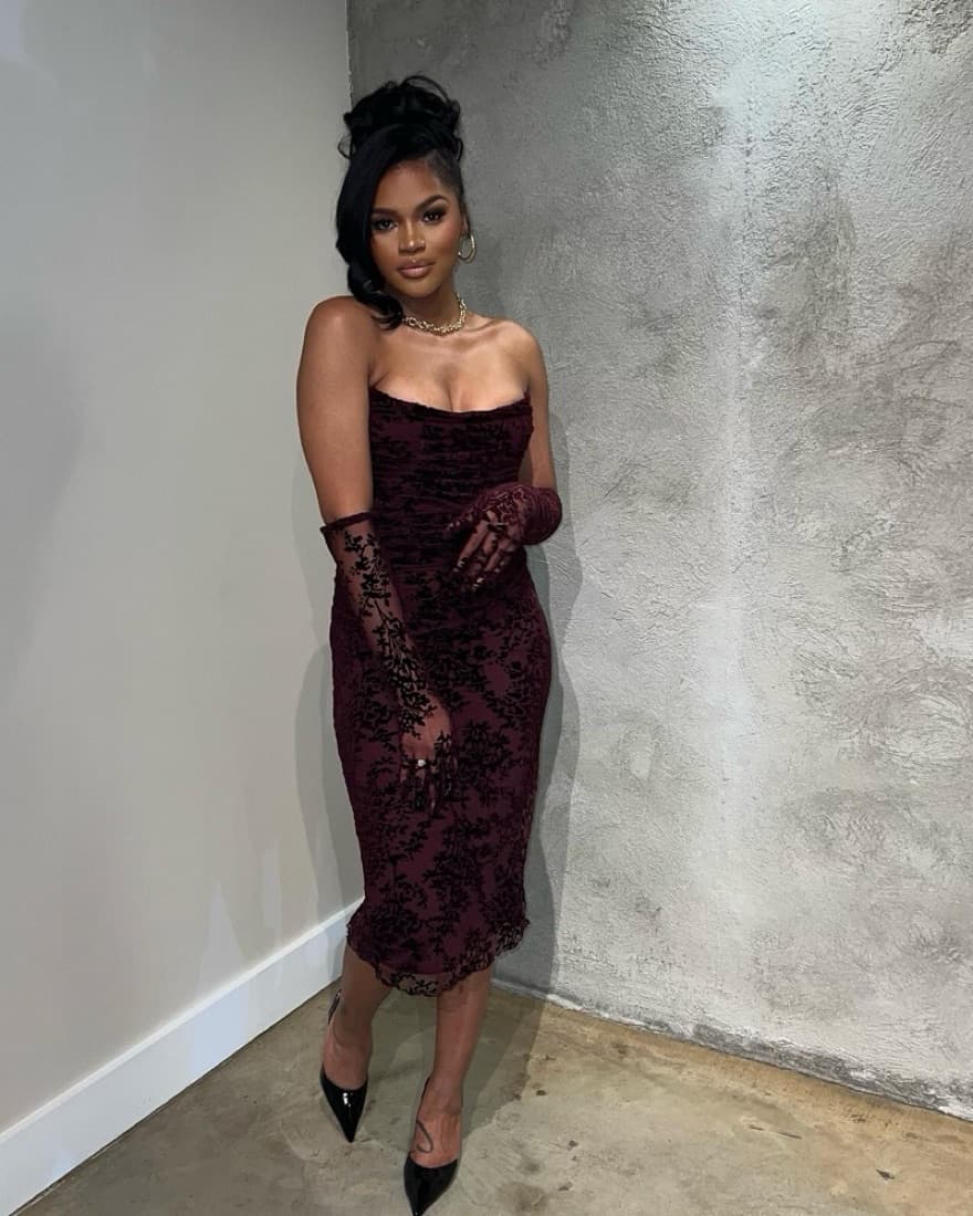 Sultry Velvet Midi Dress - Image 1