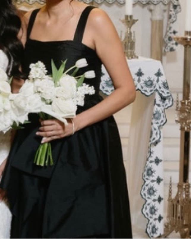 Donna Karan Bow Sleeveless Gown - Image 4