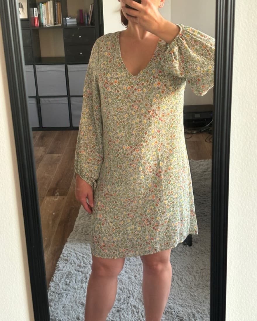 Louna Green Floral Long Sleeve Dress - Image 1
