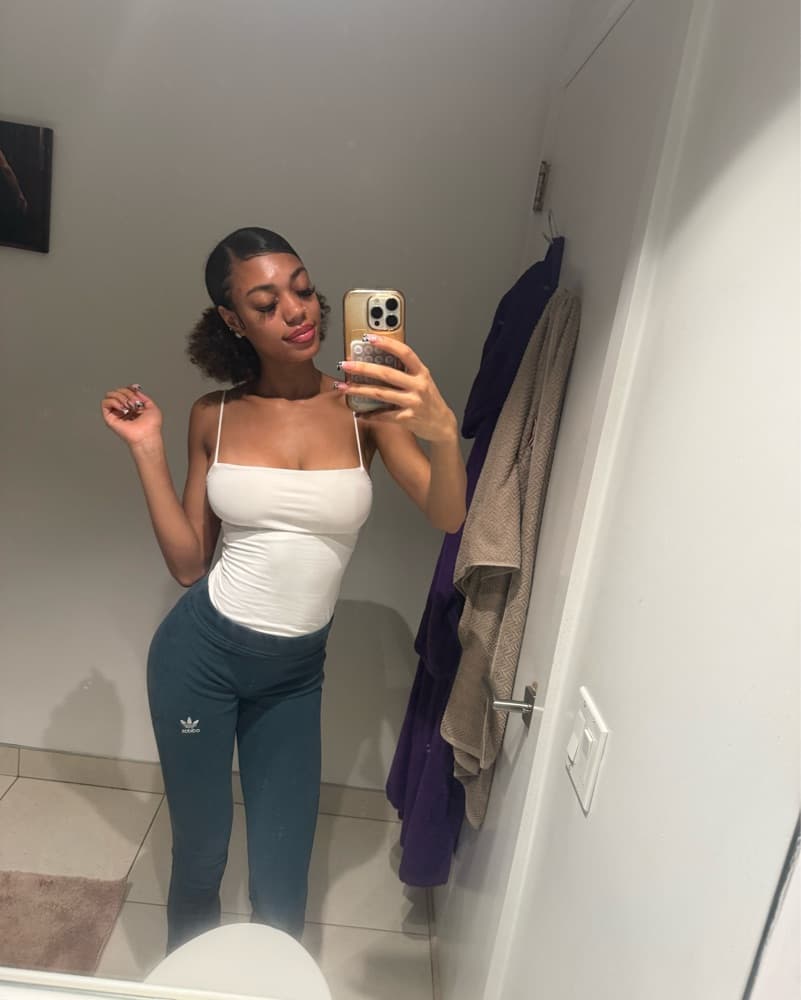 Addias Flare Leggings - Image 2