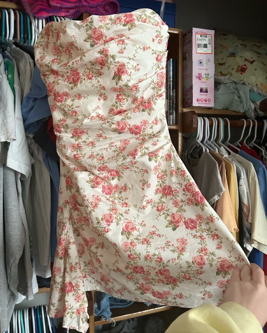 House Of CB Jasmine Dress In Rose Print - Image 2