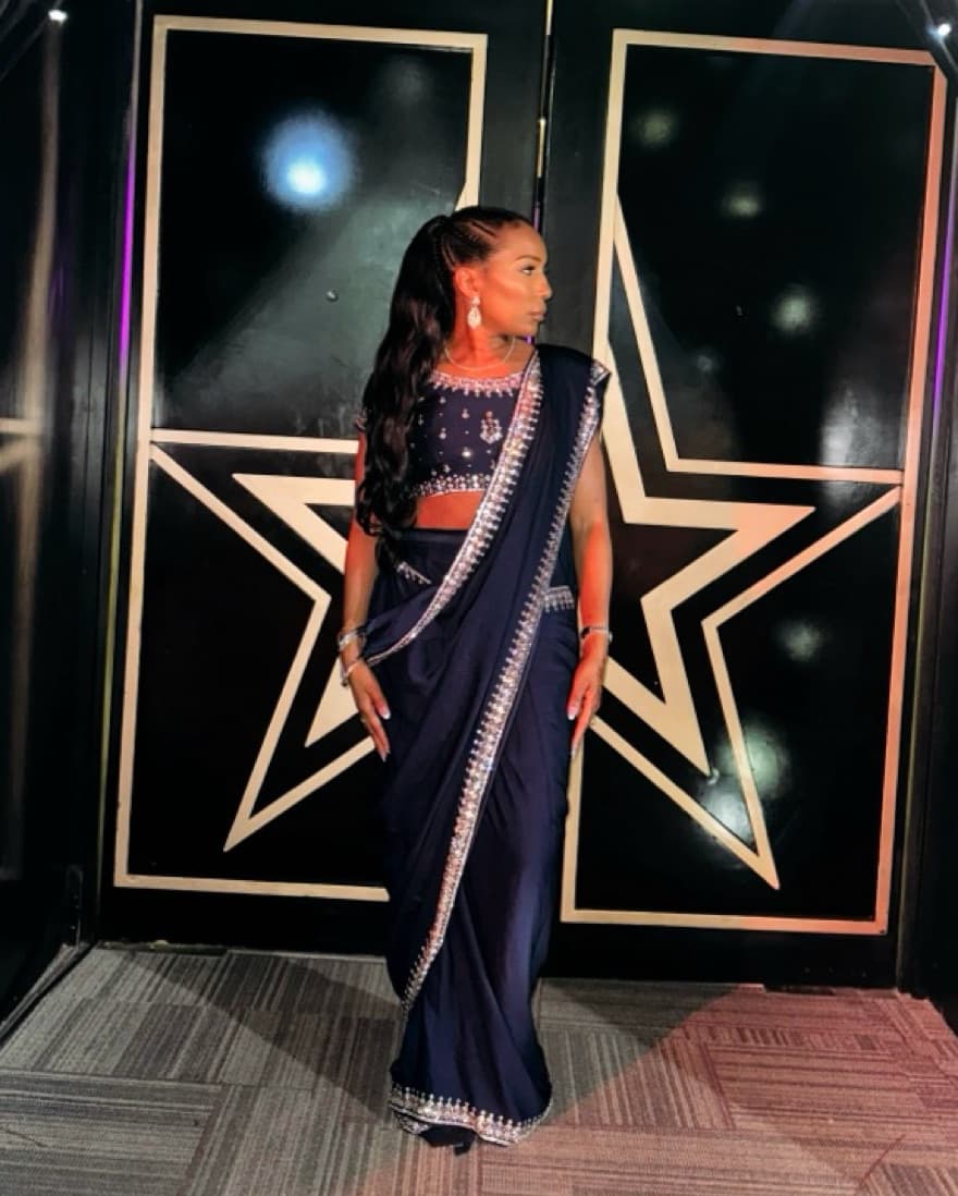 Blue Stone Embellished Satin Saree - Image 3