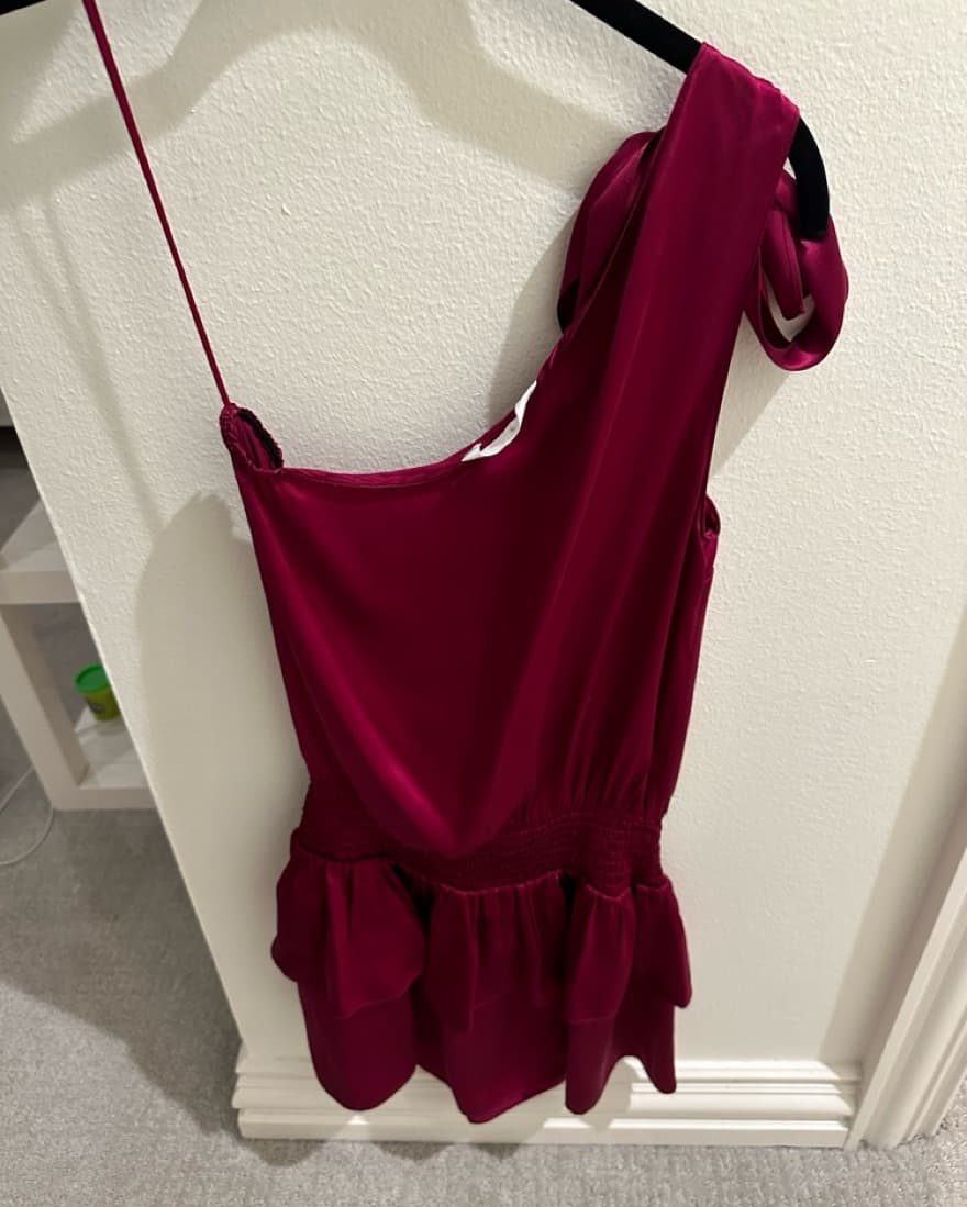 Maroon Formal Mini Dress - Image 3