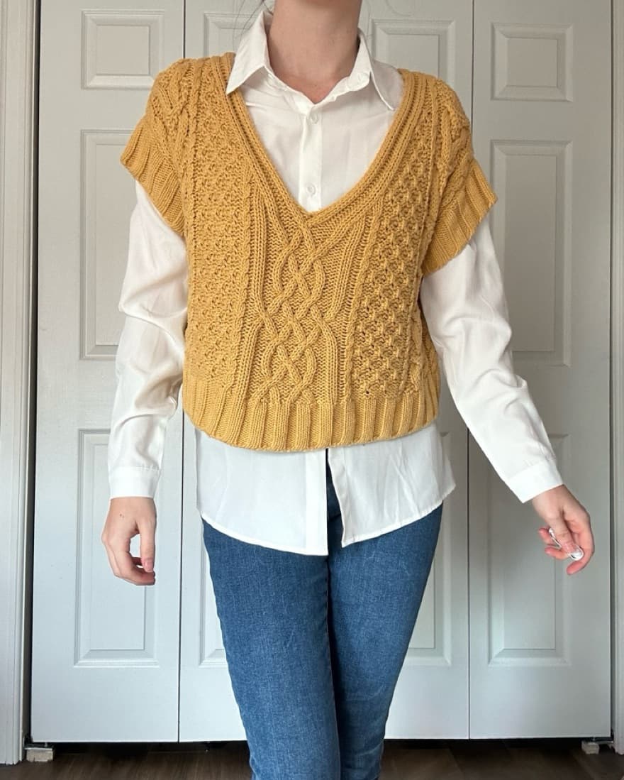 Mustard Yelloe Sweatervest - Image 2