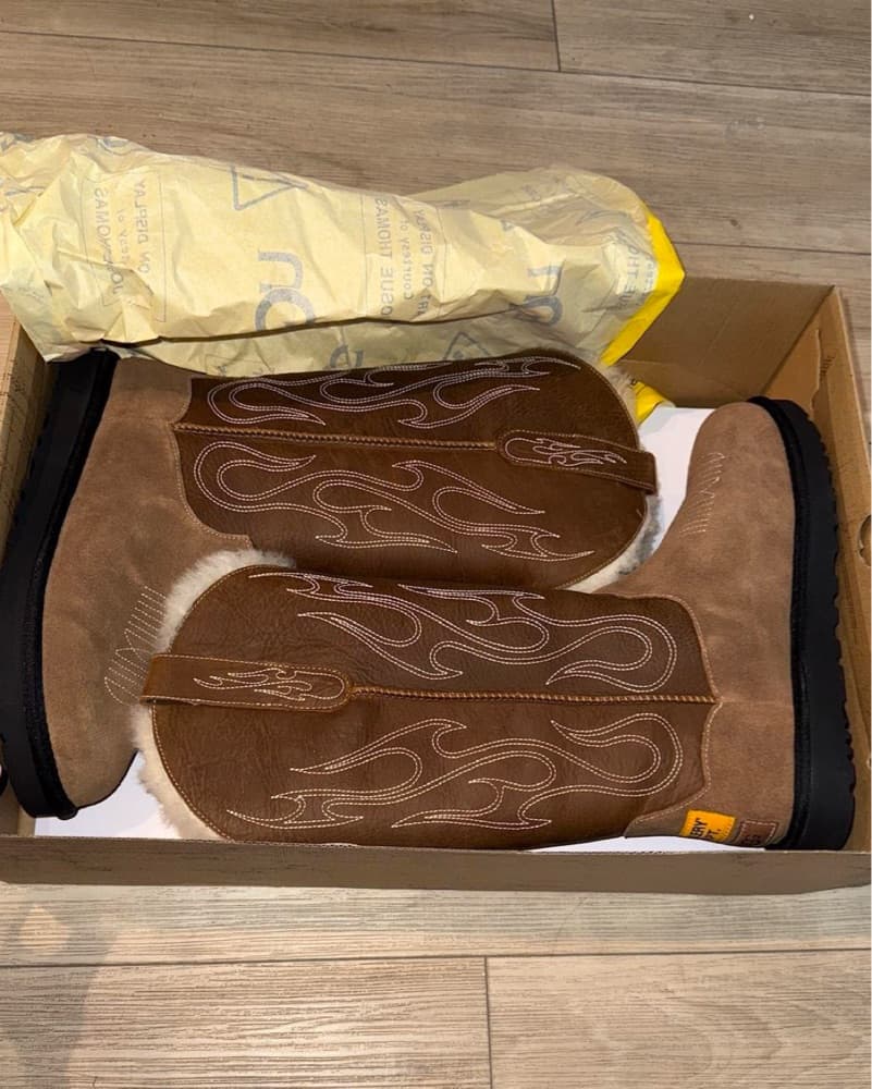 UGG Gallery Dept Stitched Boot  - Image 2