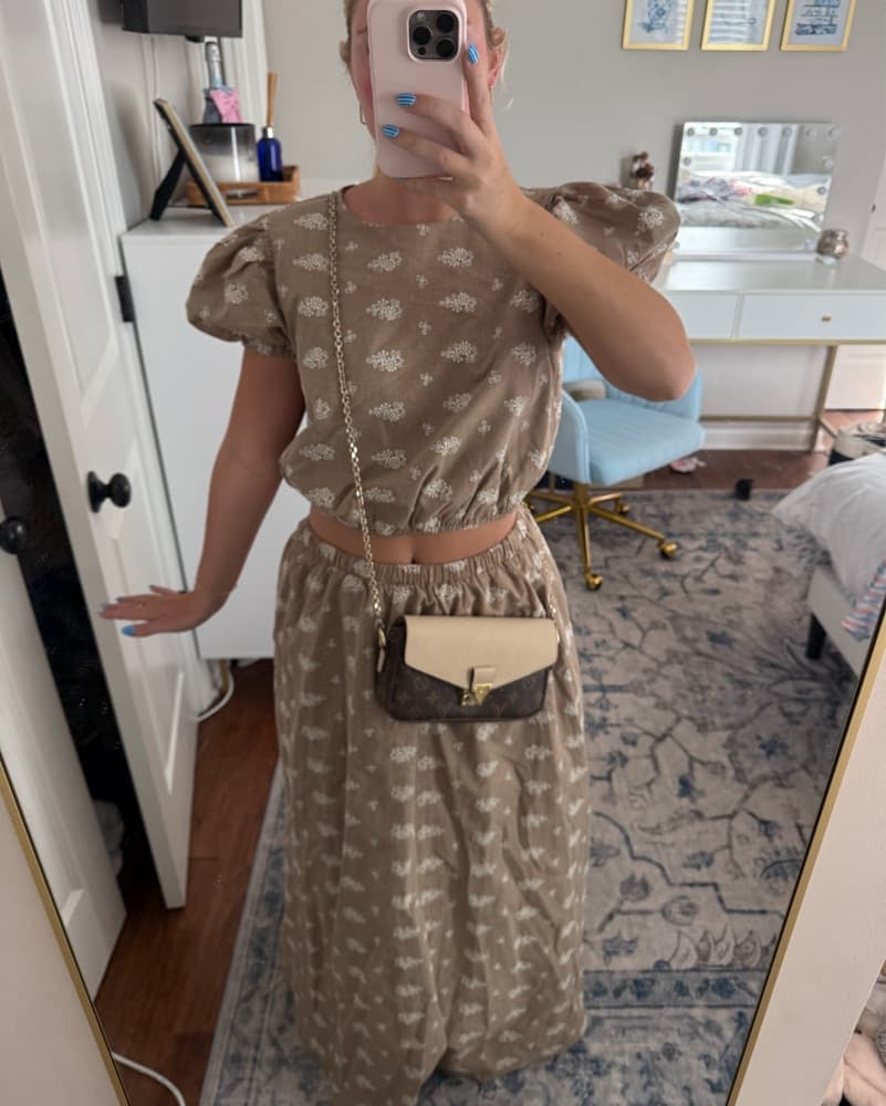 Taupe Floral Midi Dress - Image 2