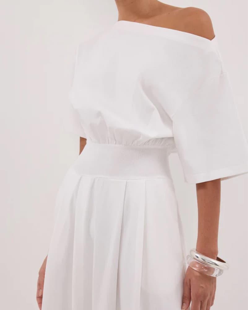 Elegant Off-Shoulder White Dress - Image 3