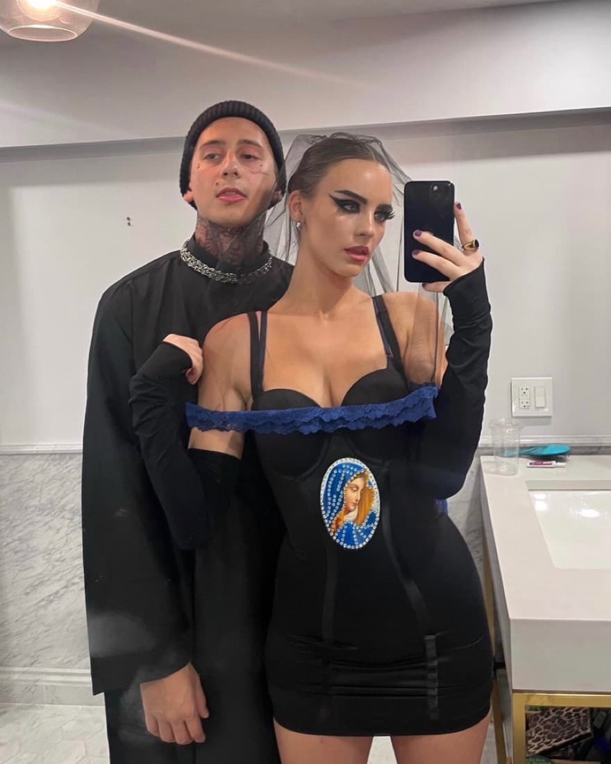 Kourtney Kardashian Costume - Image 1