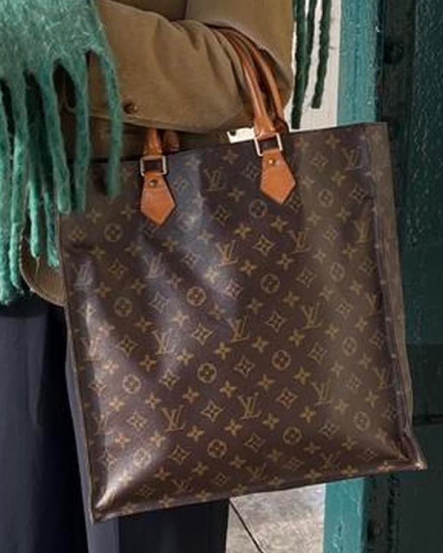 Louis Vuitton Sac Plat - Image 3