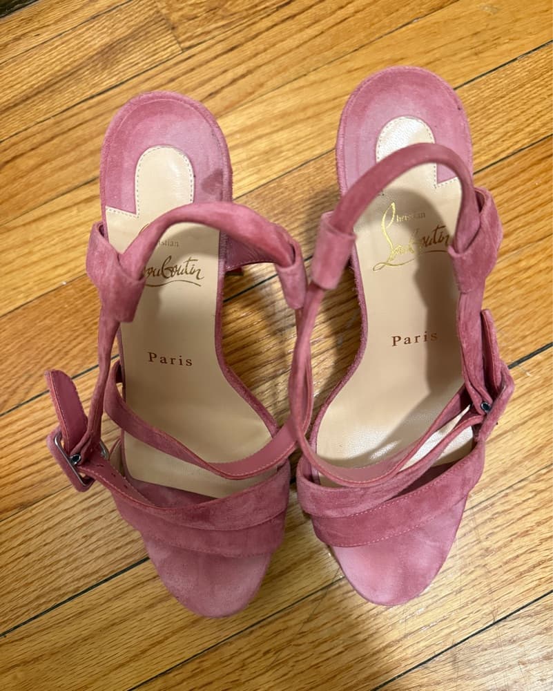Christia Louboutin Pumps - Rose Paris  - Image 5