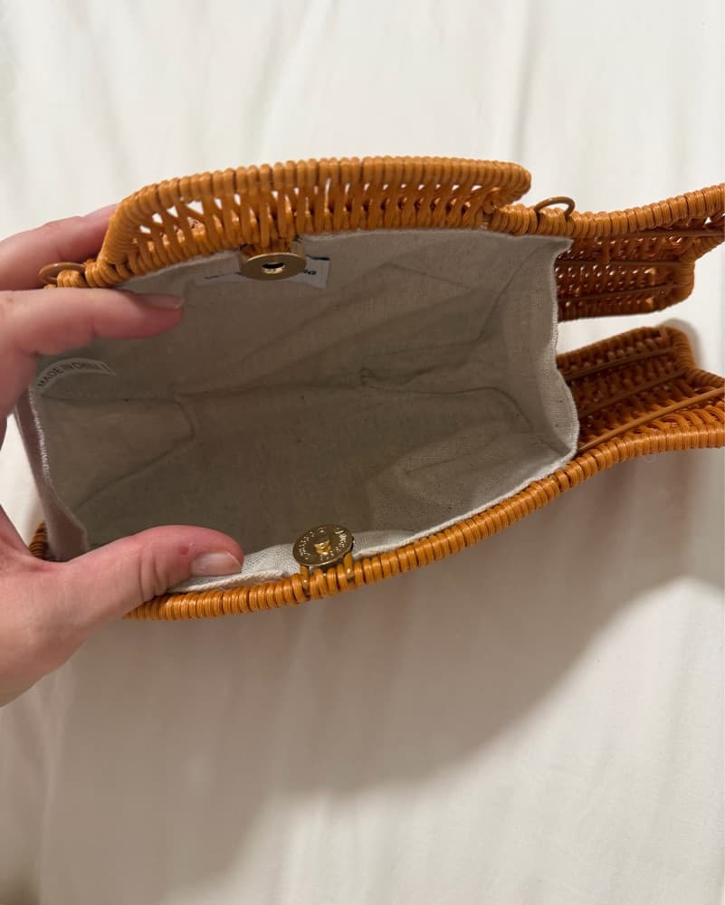 Fish Clutch Brown Wicker - Image 3