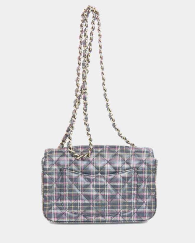 CHANEL  2019 Matelasse Chain Bag - Image 4