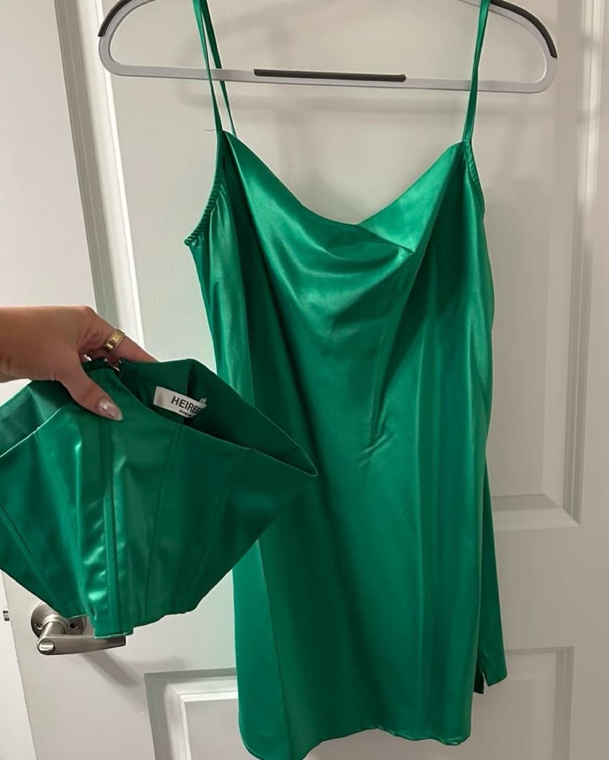 HEIRESS BEVERLY HILLS GREEN SATIN DRESS - Image 6