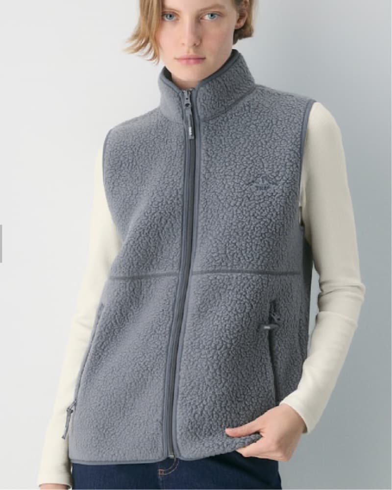 Tna mock neck vest - Aritzia  - Image 1