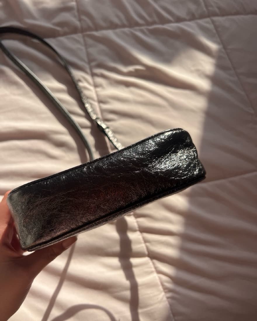 Balenciaga Black Leather Crossbody Bag - Image 3