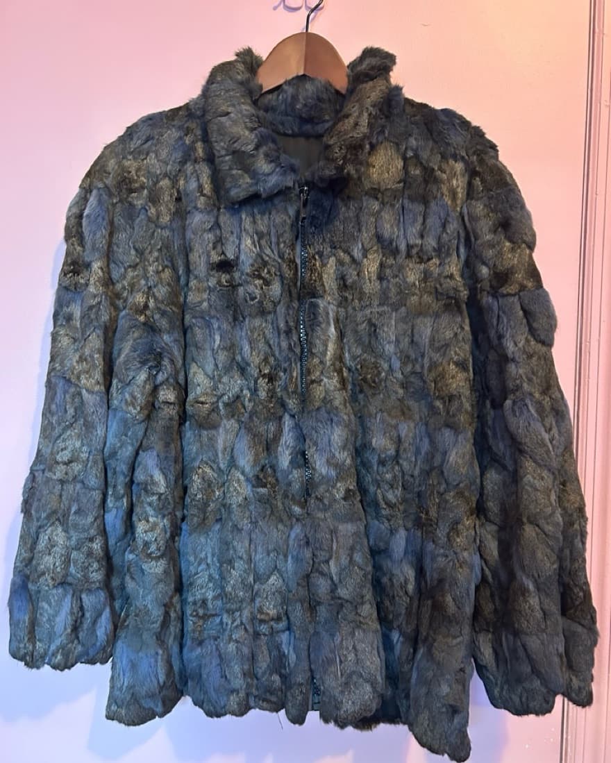 Vintage Fur Coat- rarely Worn  - Image 1
