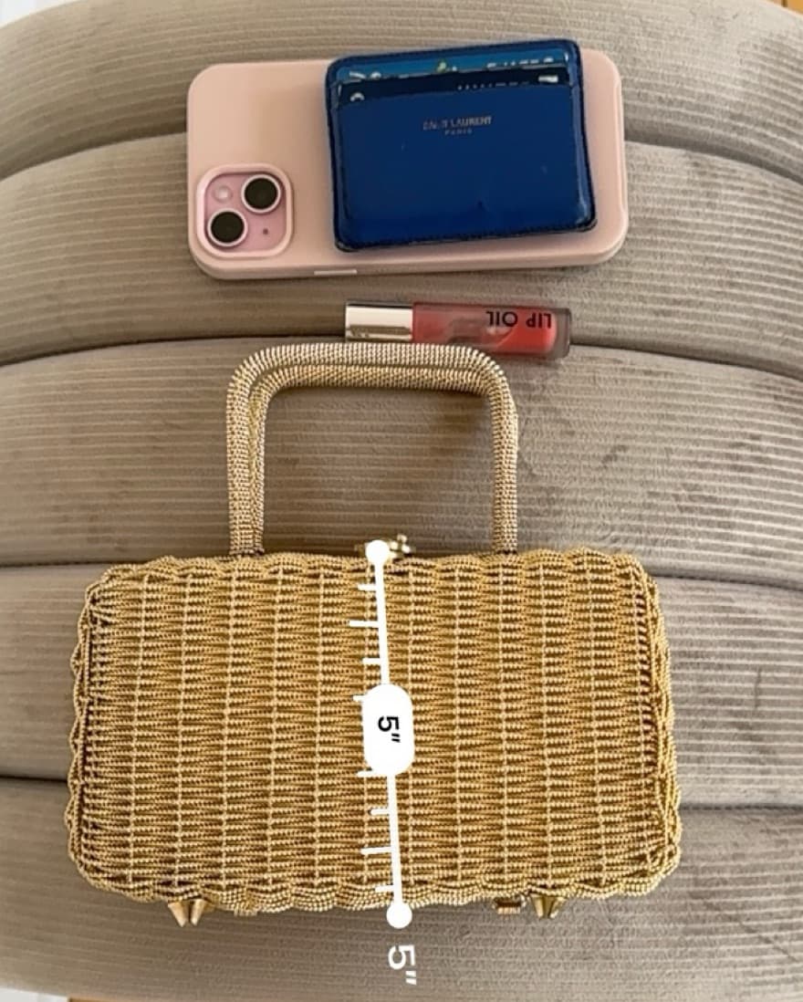 Vintage Gold Purse With Gold Lining - Image 5