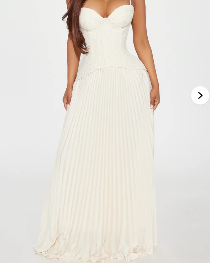 Elegant Pleated Maxi Dress - Image 1