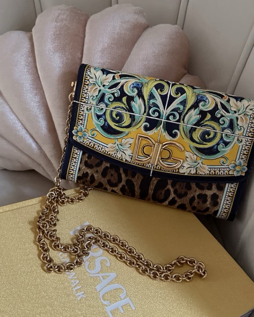 Dolce And Gabbana Leopard Purse - Image 2