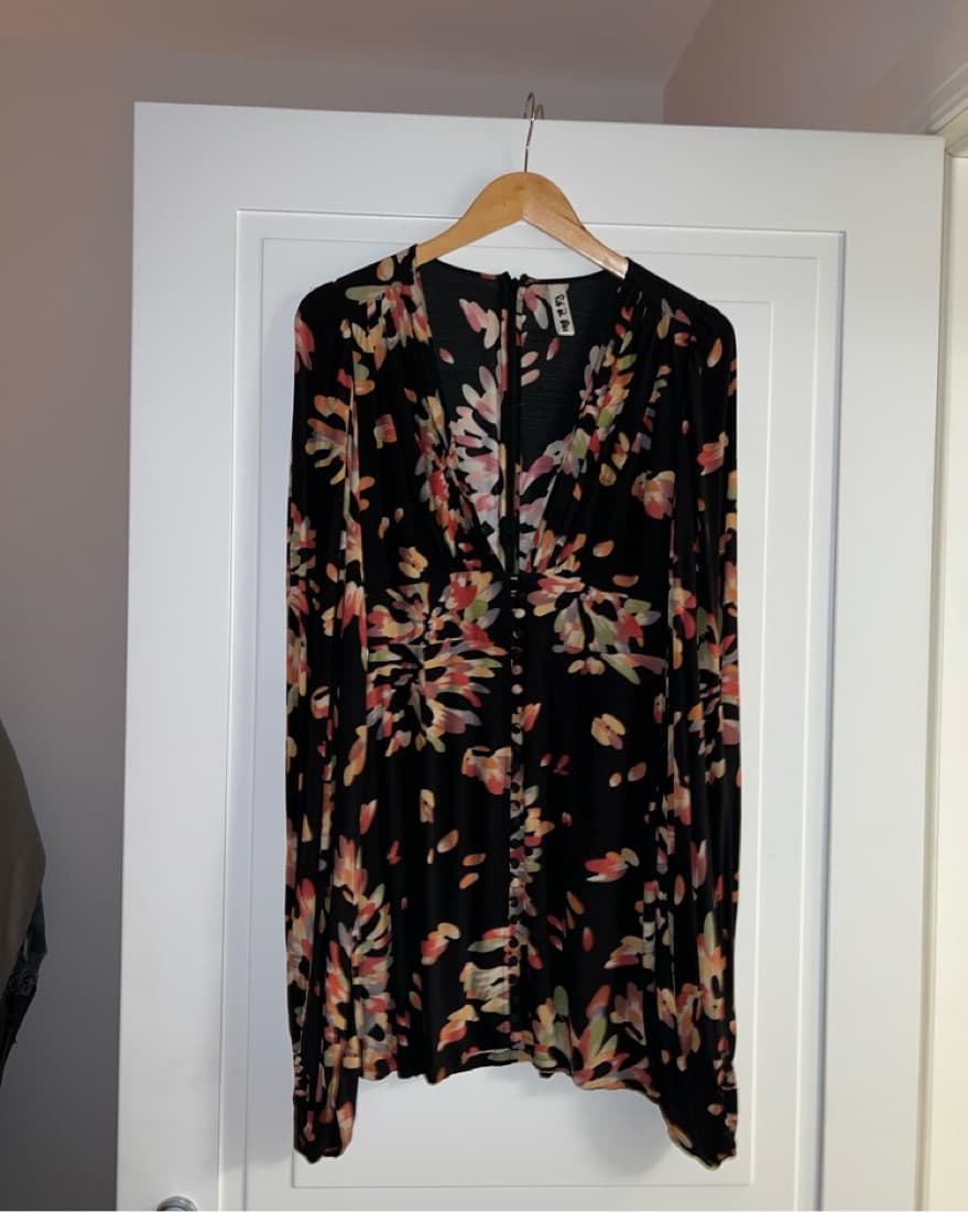 SOLD OUT NOVELLA MINI FLORAL DRESS  - Image 5