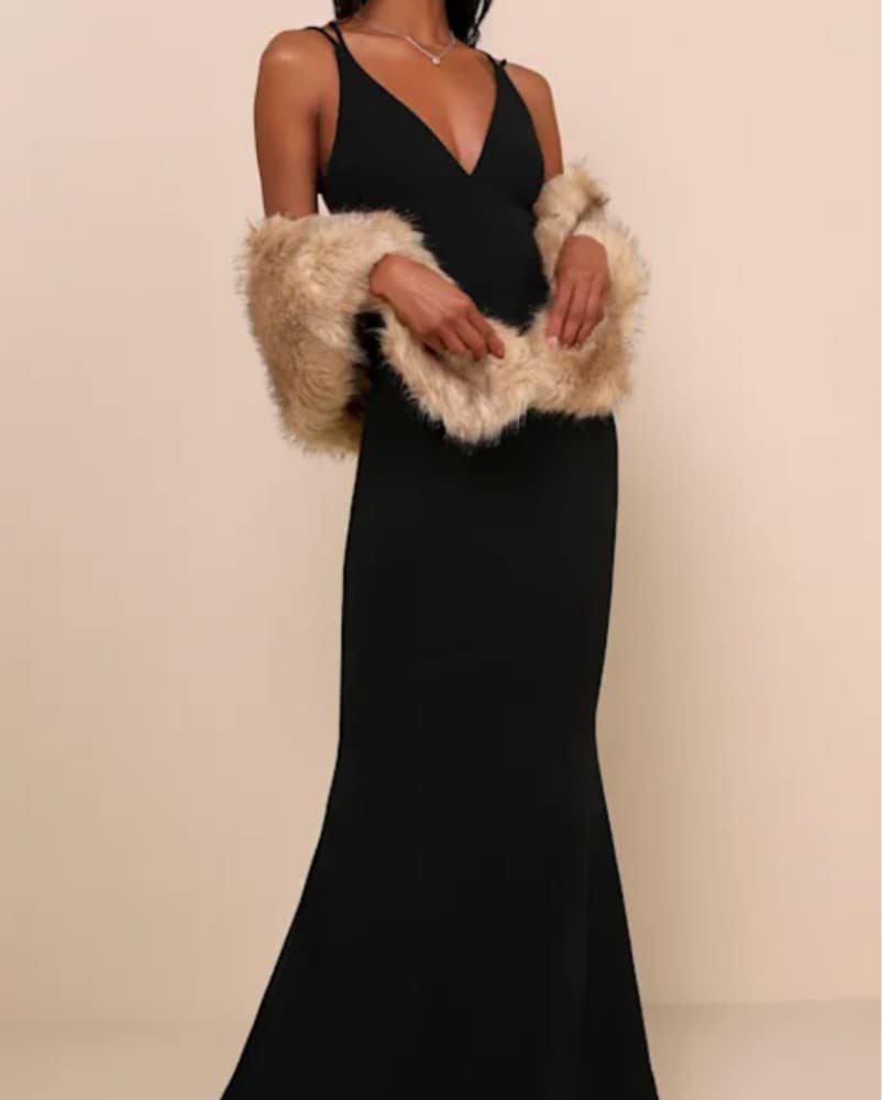 Faux Fur Shawl/Stole - Image 2